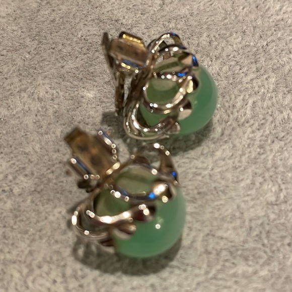 Vintage Green Glass French Clip On Earrings Mid Century Modern Style - Picture 4 of 6